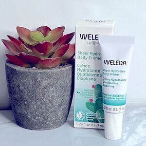 $10🌟  Weleda Sheer Hydration Daily Creme